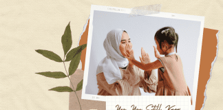 mother and child clapping hands with "mom" text on taupe background